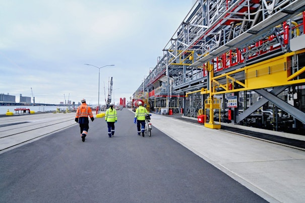 Olie- en gasraffinaderij